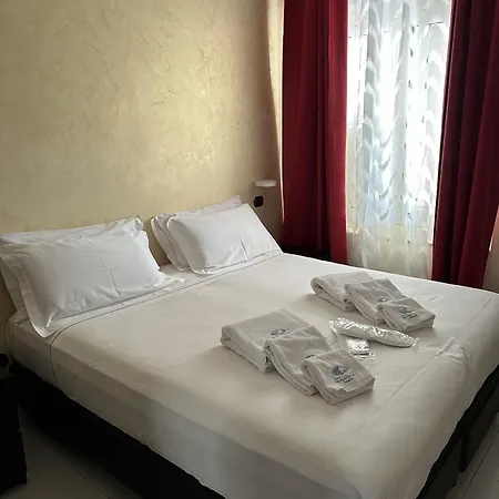 National Gallery Bed & Breakfast 2*